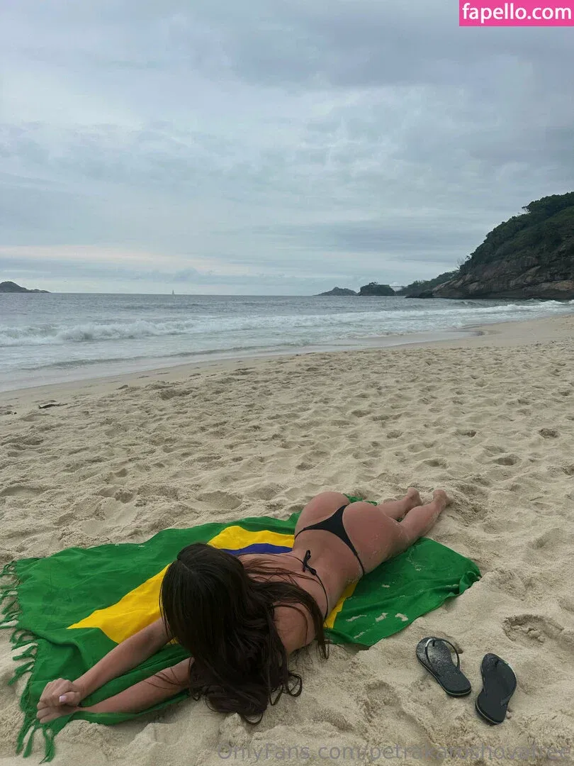 petrakaroshova Onlyfans Photo Gallery 