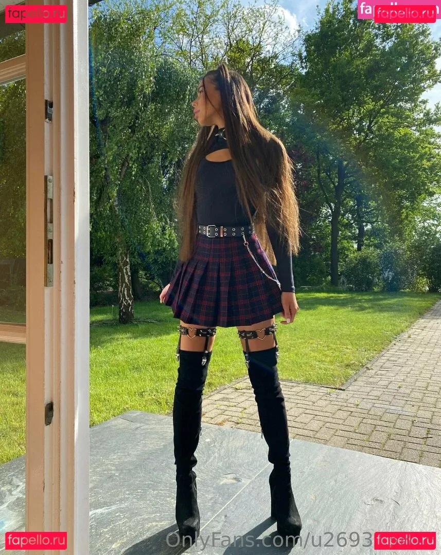 petrakaroshova Onlyfans Photo Gallery 