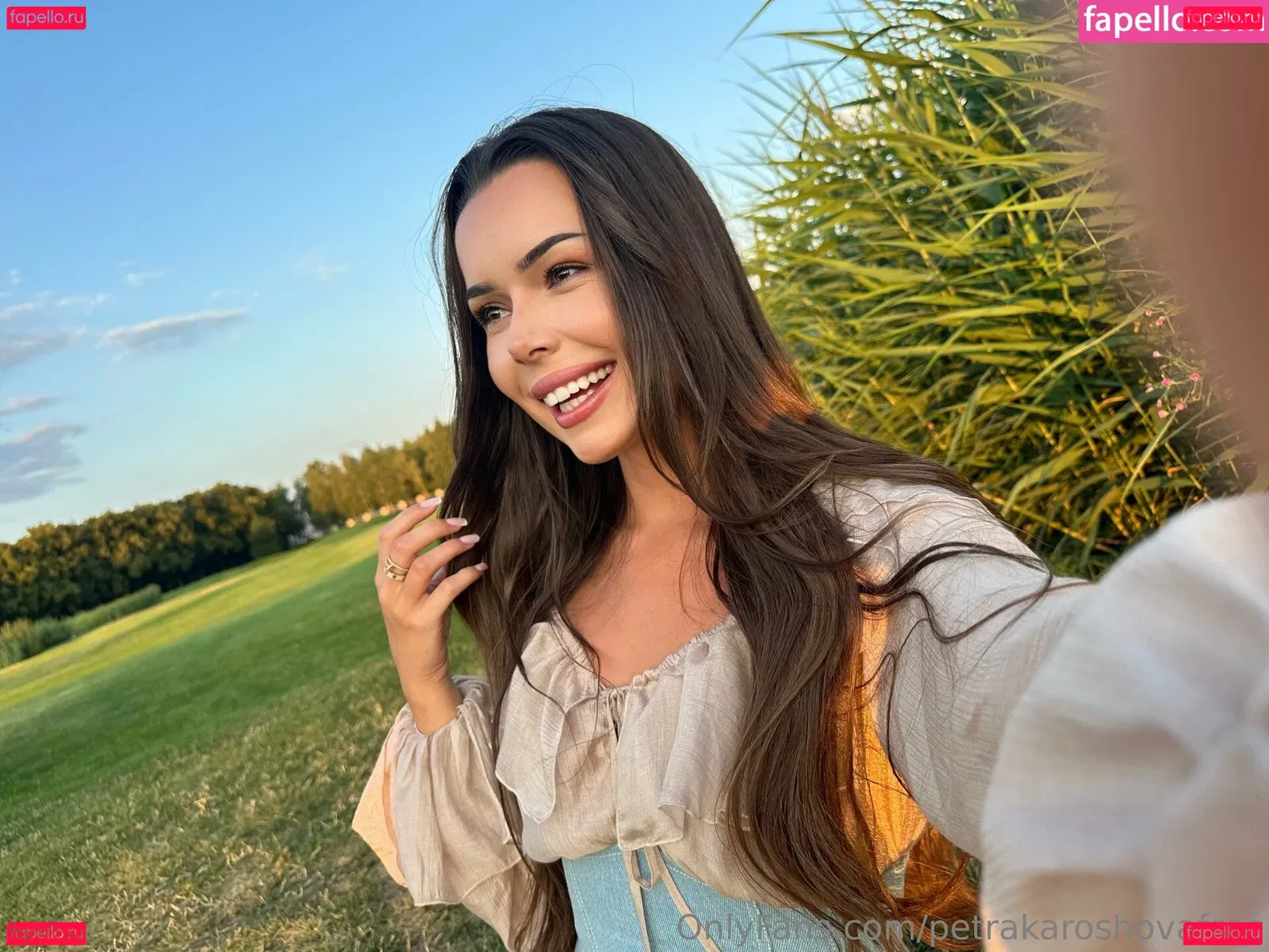 petrakaroshova Onlyfans Photo Gallery 