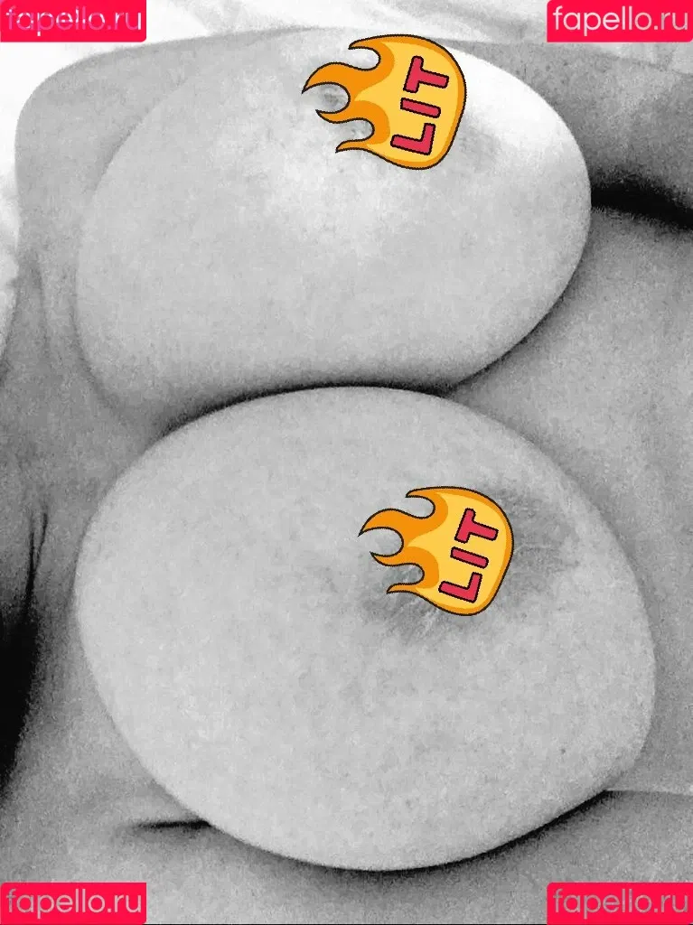 RedxXxVelvet / r3dxvelvet / redxxxvelvet_ Onlyfans Photo Gallery 