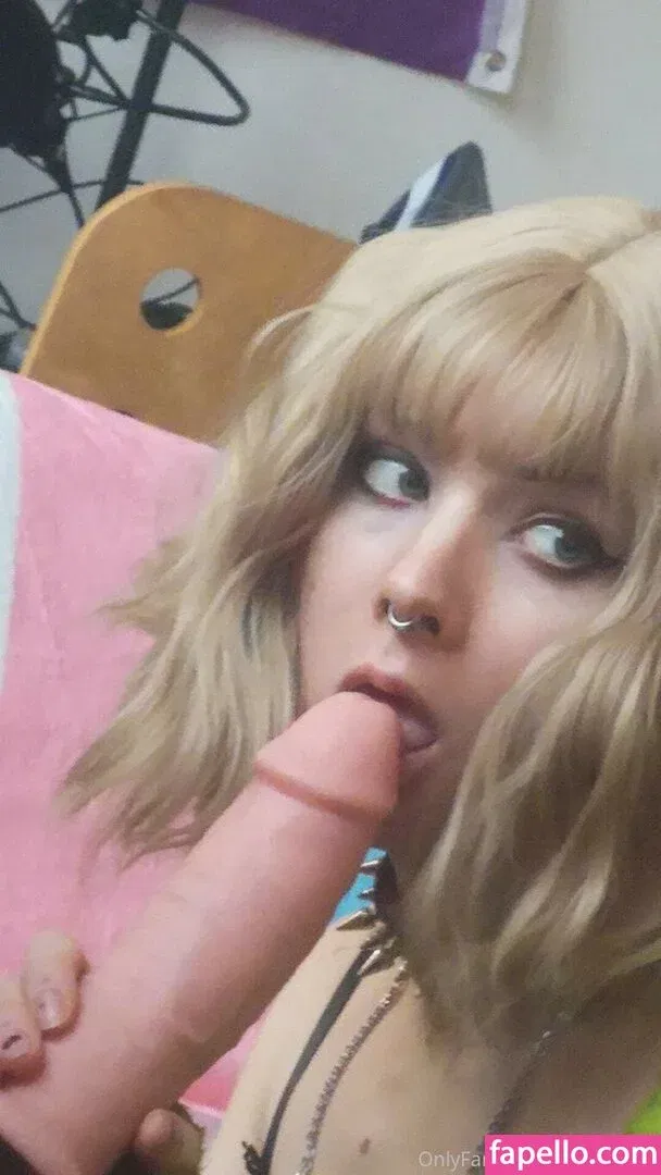 Nihlllxm / nihallx Onlyfans Photo Gallery 