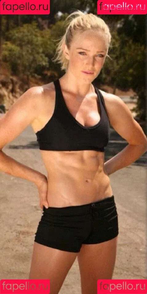 Caity Lotz / caitylotz Onlyfans Photo Gallery 