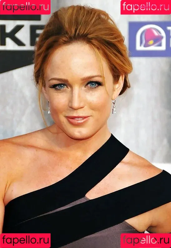 Caity Lotz / caitylotz Onlyfans Photo Gallery 
