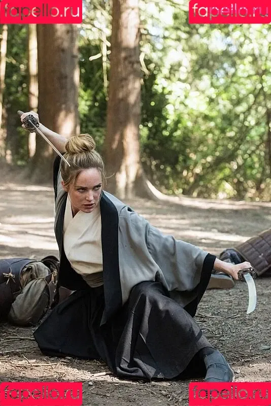 Caity Lotz / caitylotz Onlyfans Photo Gallery 