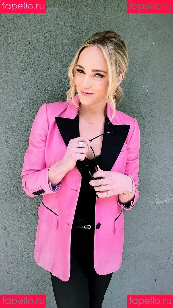 Caity Lotz / caitylotz Onlyfans Photo Gallery 