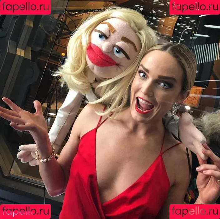 Caity Lotz / caitylotz Onlyfans Photo Gallery 