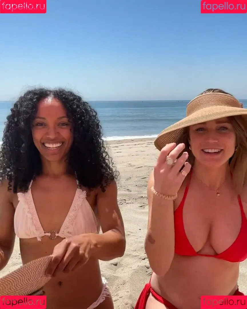 Caity Lotz / caitylotz Onlyfans Photo Gallery 