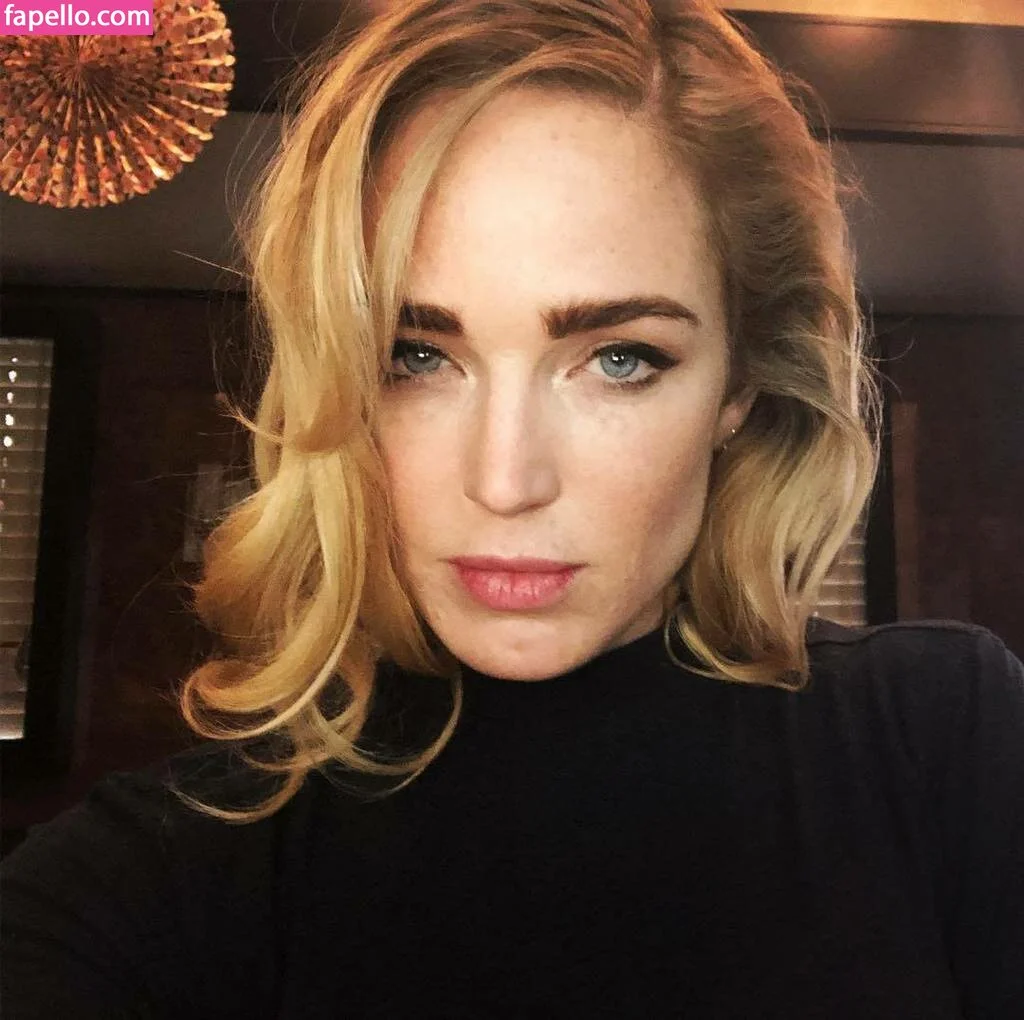 Caity Lotz / caitylotz Onlyfans Photo Gallery 