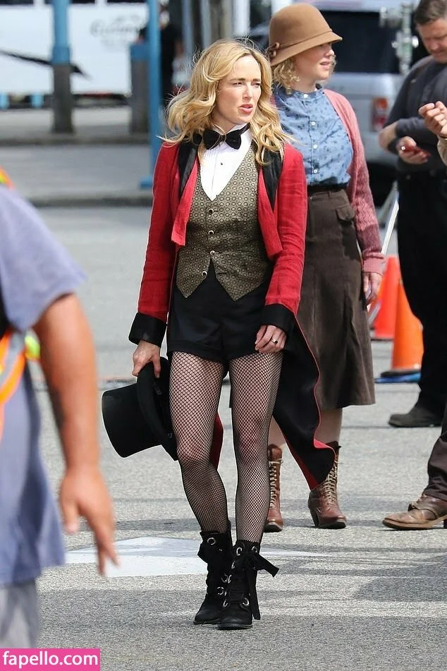 Caity Lotz / caitylotz Onlyfans Photo Gallery 