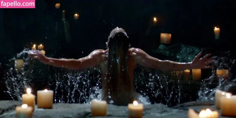 Caity Lotz / caitylotz Onlyfans Photo Gallery 