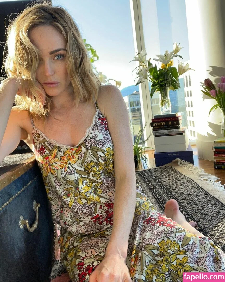 Caity Lotz / caitylotz Onlyfans Photo Gallery 