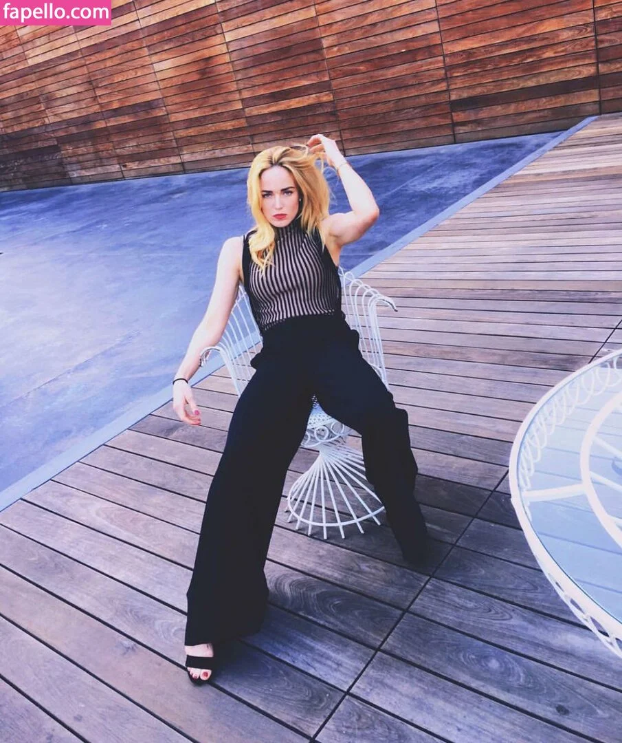 Caity Lotz / caitylotz Onlyfans Photo Gallery 