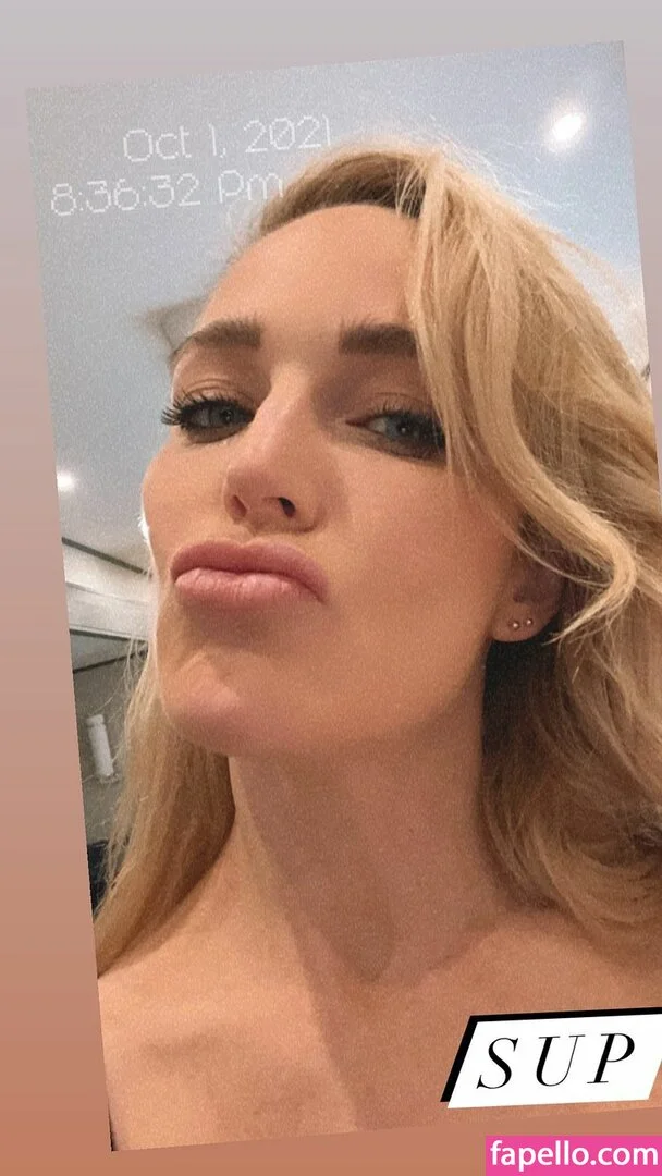 Caity Lotz / caitylotz Onlyfans Photo Gallery 