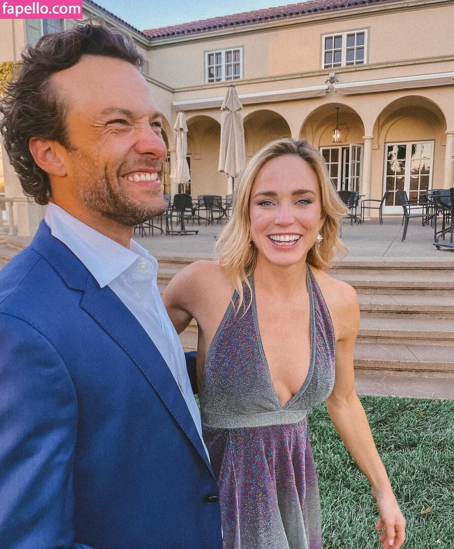 Caity Lotz / caitylotz Onlyfans Photo Gallery 