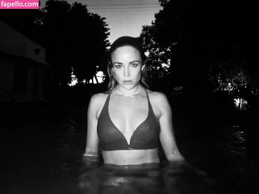 Caity Lotz / caitylotz Onlyfans Photo Gallery 