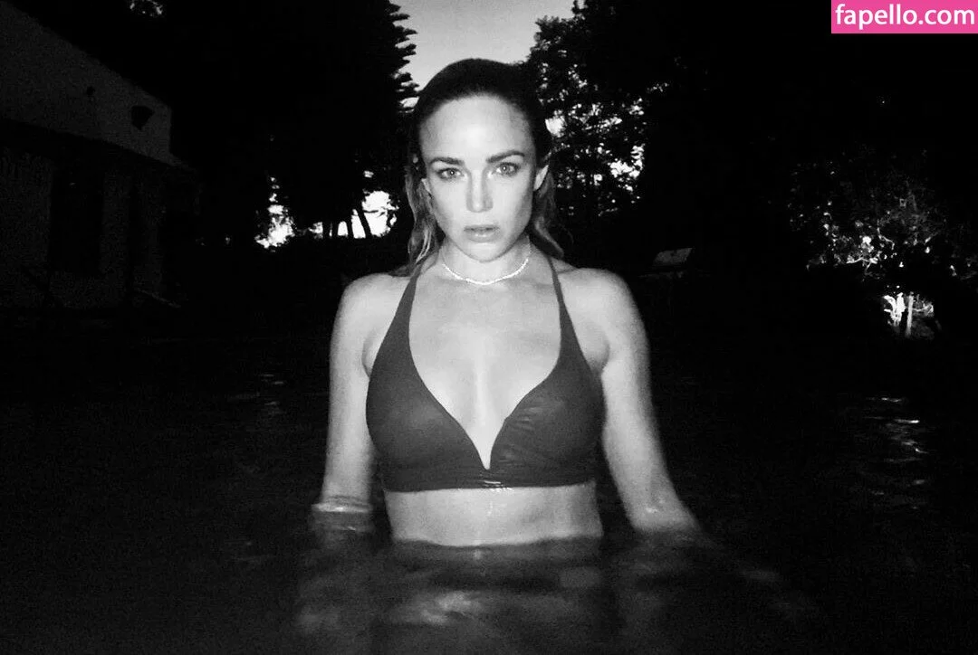 Caity Lotz / caitylotz Onlyfans Photo Gallery 