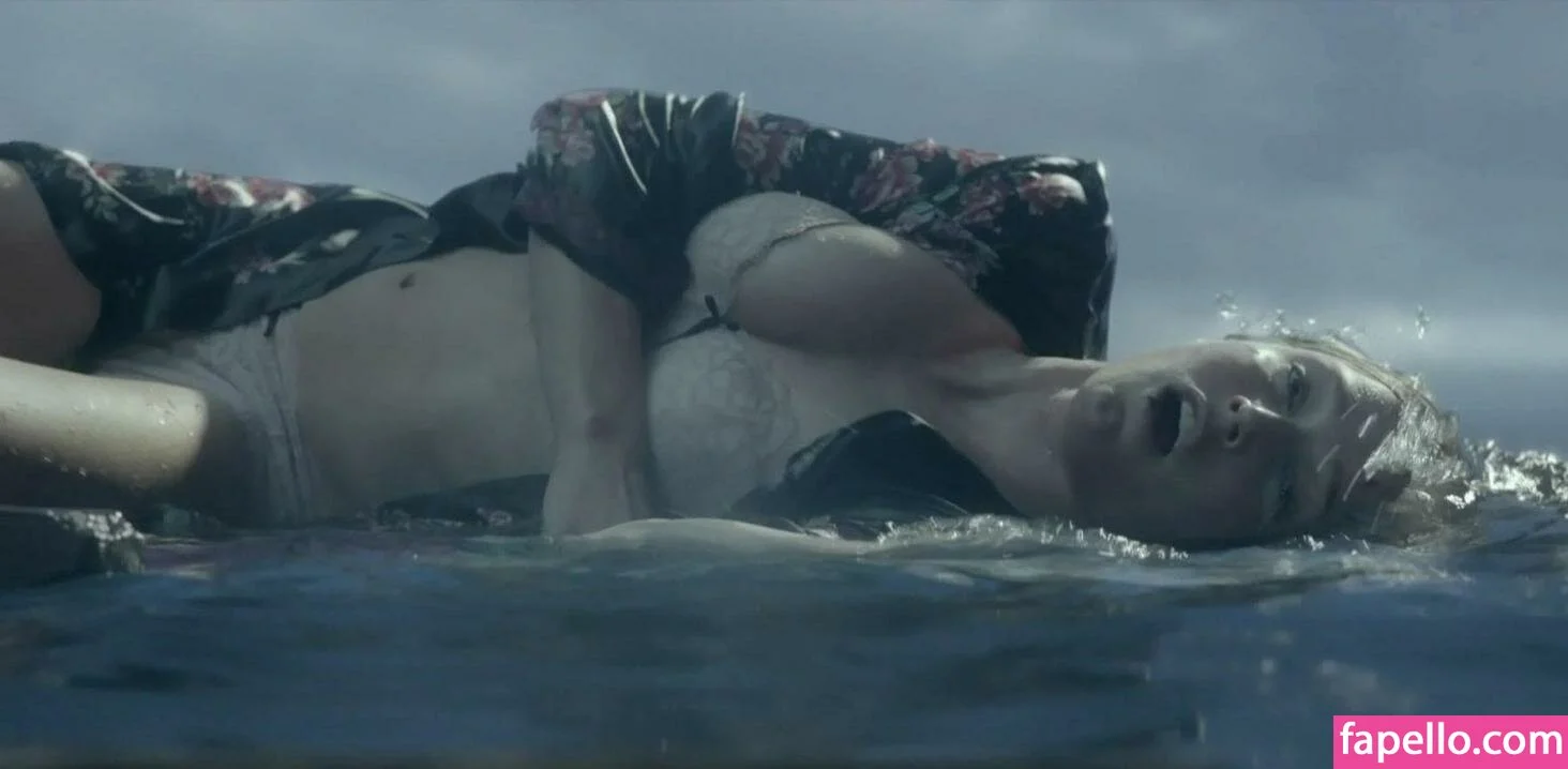 Caity Lotz / caitylotz Onlyfans Photo Gallery 