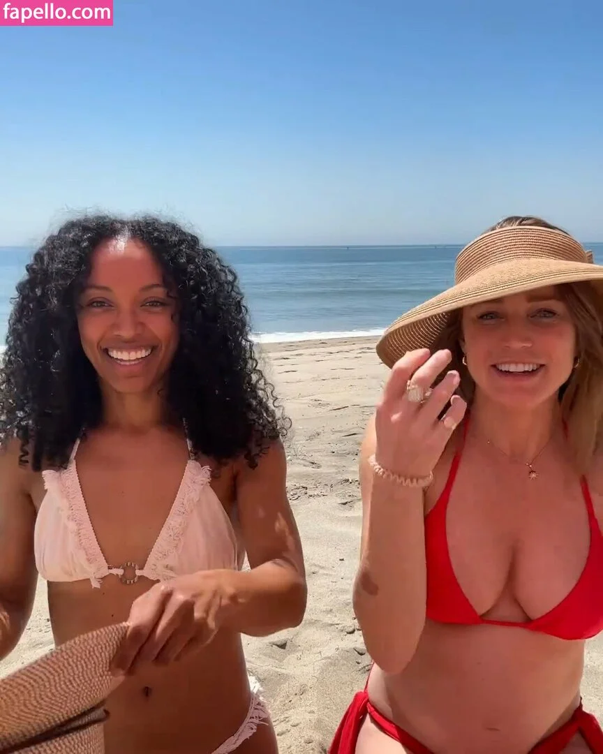 Caity Lotz / caitylotz Onlyfans Photo Gallery 