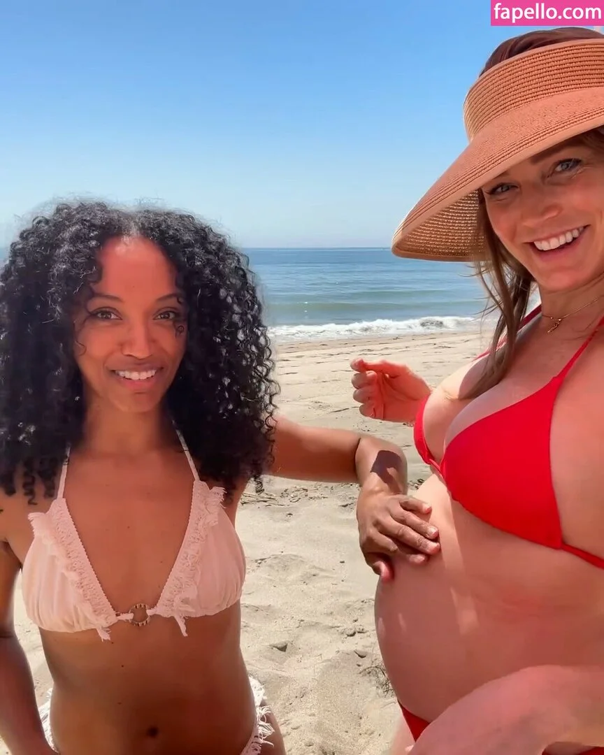 Caity Lotz / caitylotz Onlyfans Photo Gallery 