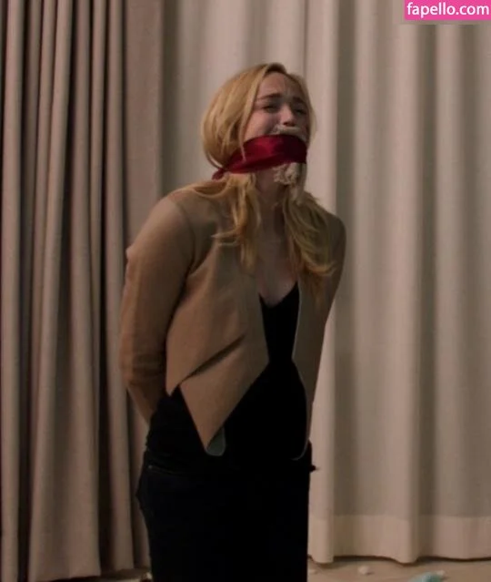 Caity Lotz / caitylotz Onlyfans Photo Gallery 