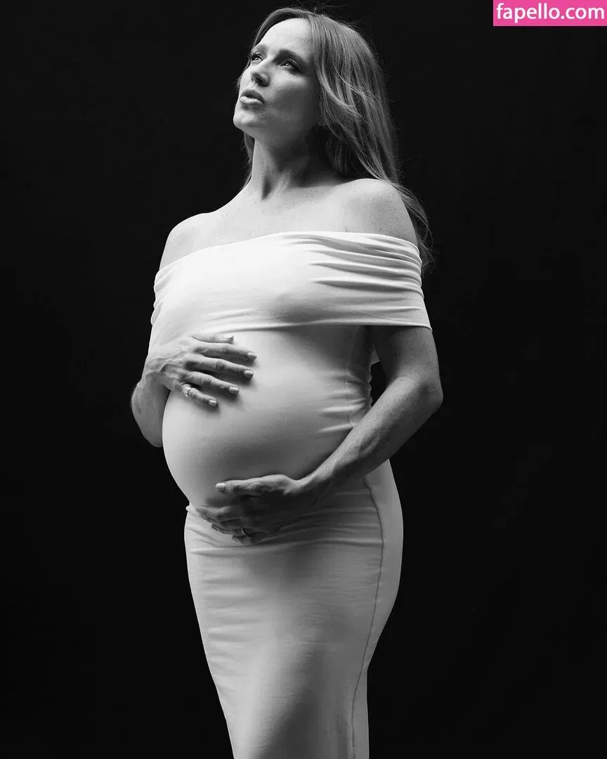 Caity Lotz / caitylotz Onlyfans Photo Gallery 