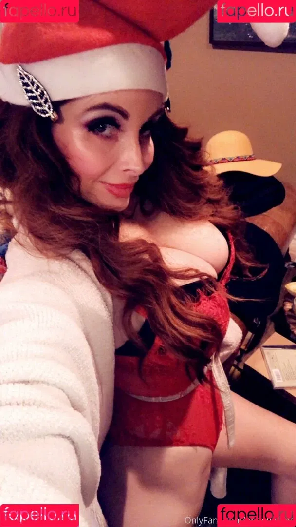 Phoebe Price / actressphoebeprice / phoebetime Onlyfans Photo Gallery 