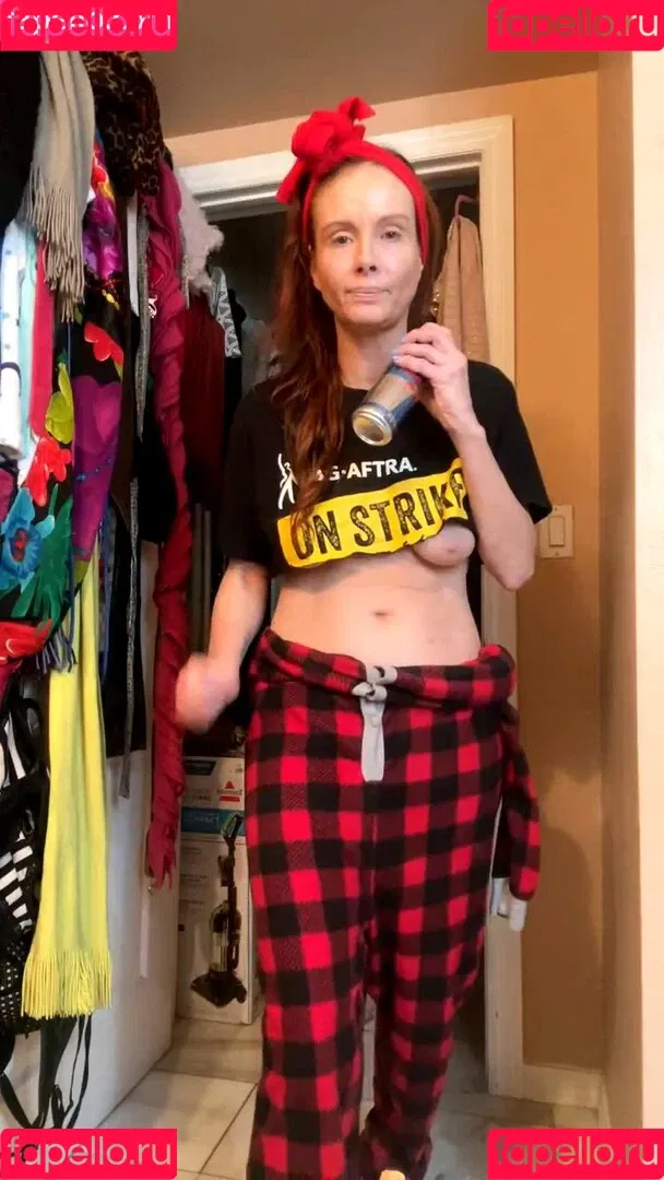 Phoebe Price / actressphoebeprice / phoebetime Onlyfans Photo Gallery 