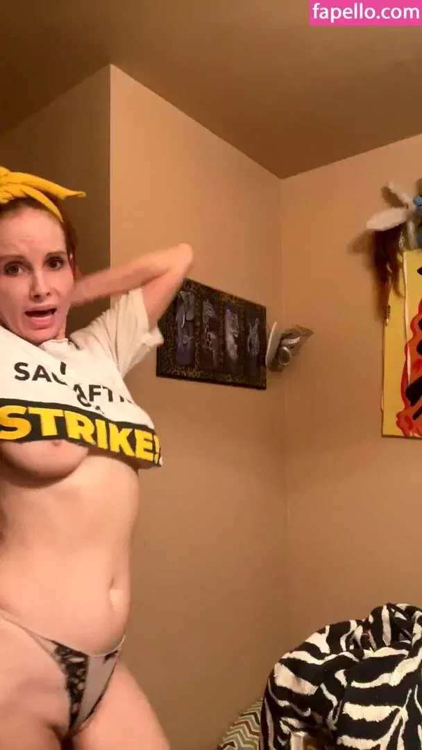 Phoebe Price / actressphoebeprice / phoebetime Onlyfans Photo Gallery 