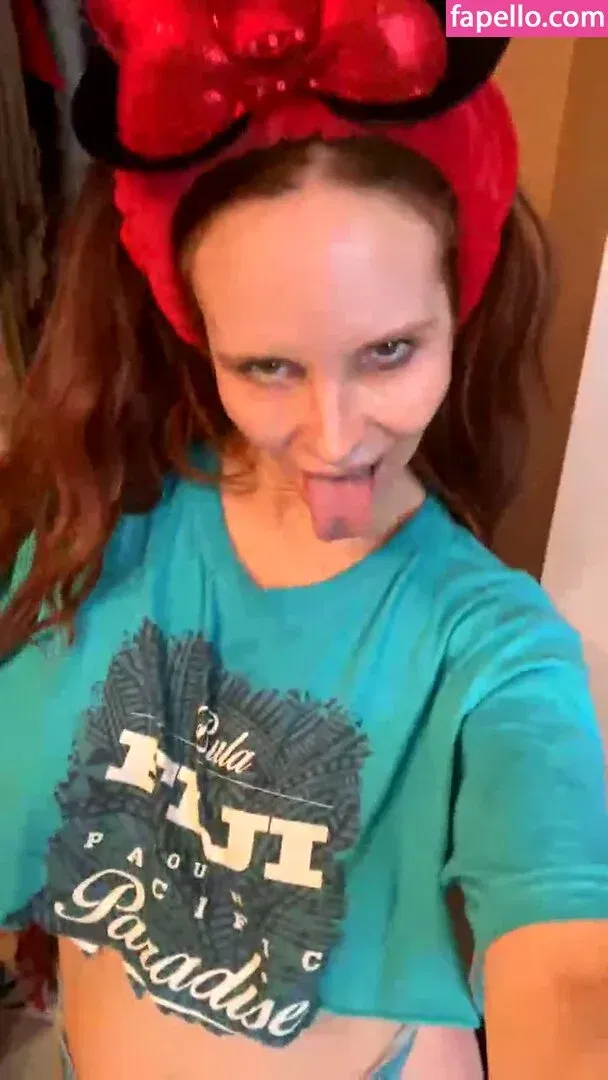 Phoebe Price / actressphoebeprice / phoebetime Onlyfans Photo Gallery 