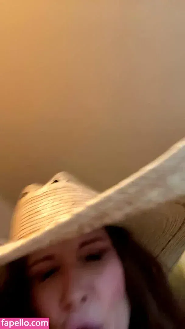 Phoebe Price / actressphoebeprice / phoebetime Onlyfans Photo Gallery 