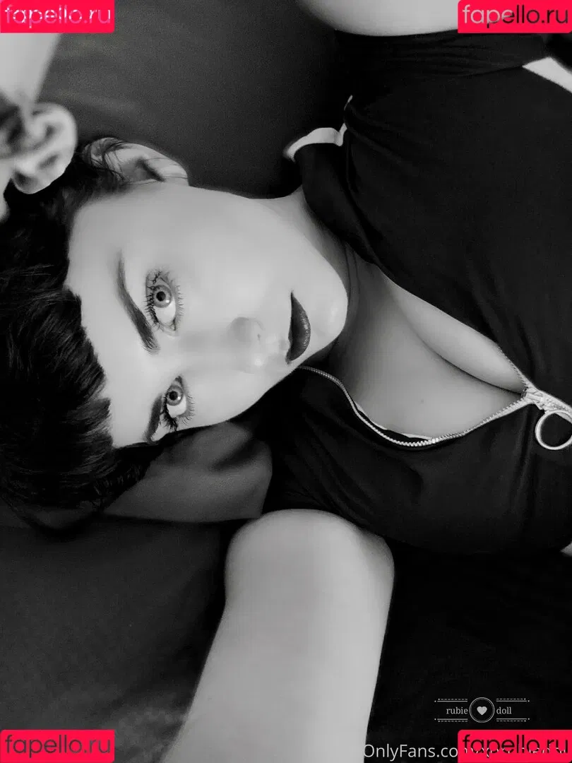 xorubie.x / xorubiedoll Onlyfans Photo Gallery 