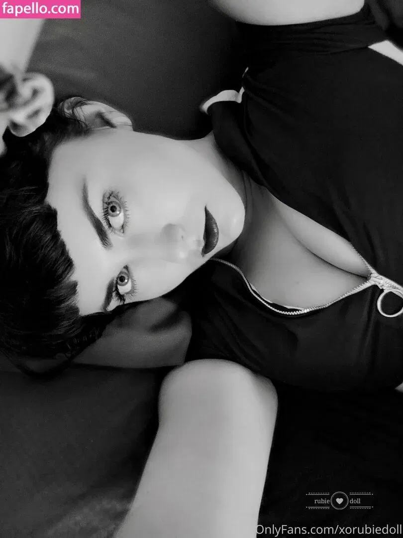 xorubie.x / xorubiedoll Onlyfans Photo Gallery 