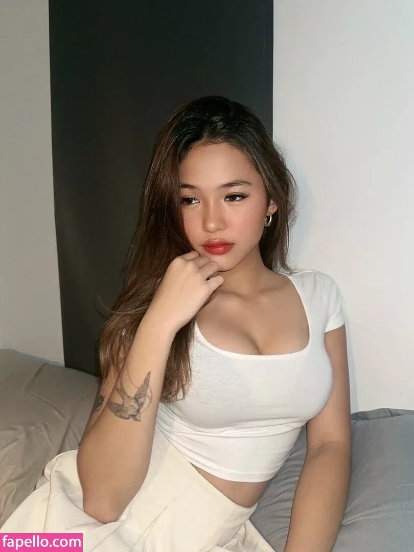 Cherlyn / Cherlyraa / cherrilorraine Onlyfans Photo Gallery 