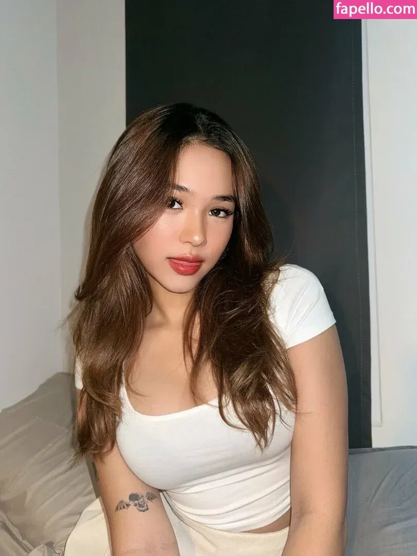 Cherlyn / Cherlyraa / cherrilorraine Onlyfans Photo Gallery 