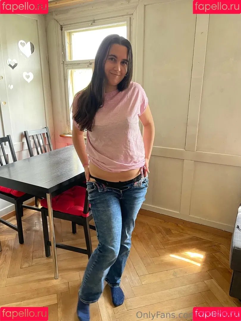 swiss-girl-vanessa / swissgirlvanessa Onlyfans Photo Gallery 