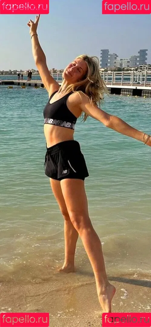 Eugenie "Genie" Bouchard / Eugenie Genie Bouchard / geniebouchard Onlyfans Photo Gallery 
