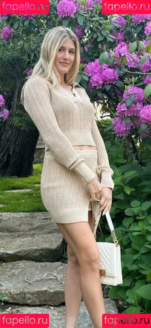 Eugenie "Genie" Bouchard / Eugenie Genie Bouchard / geniebouchard Onlyfans Photo Gallery 