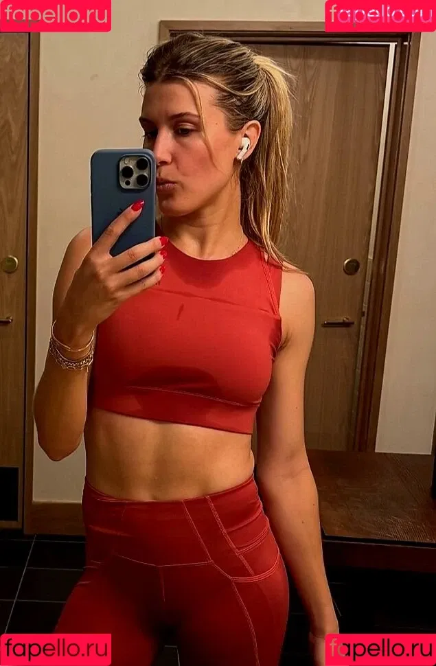 Eugenie "Genie" Bouchard / Eugenie Genie Bouchard / geniebouchard Onlyfans Photo Gallery 