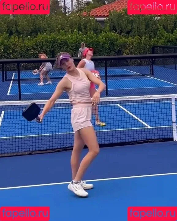 Eugenie "Genie" Bouchard / Eugenie Genie Bouchard / geniebouchard Onlyfans Photo Gallery 