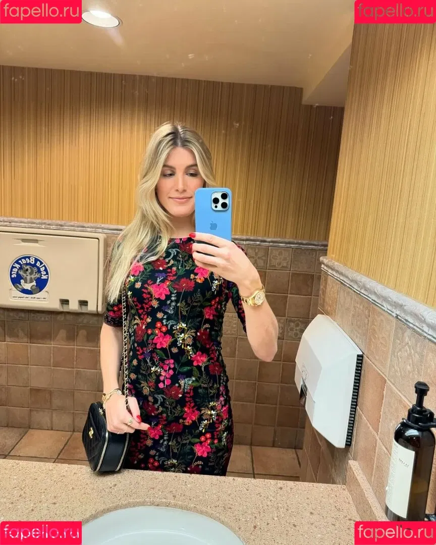 Eugenie "Genie" Bouchard / Eugenie Genie Bouchard / geniebouchard Onlyfans Photo Gallery 