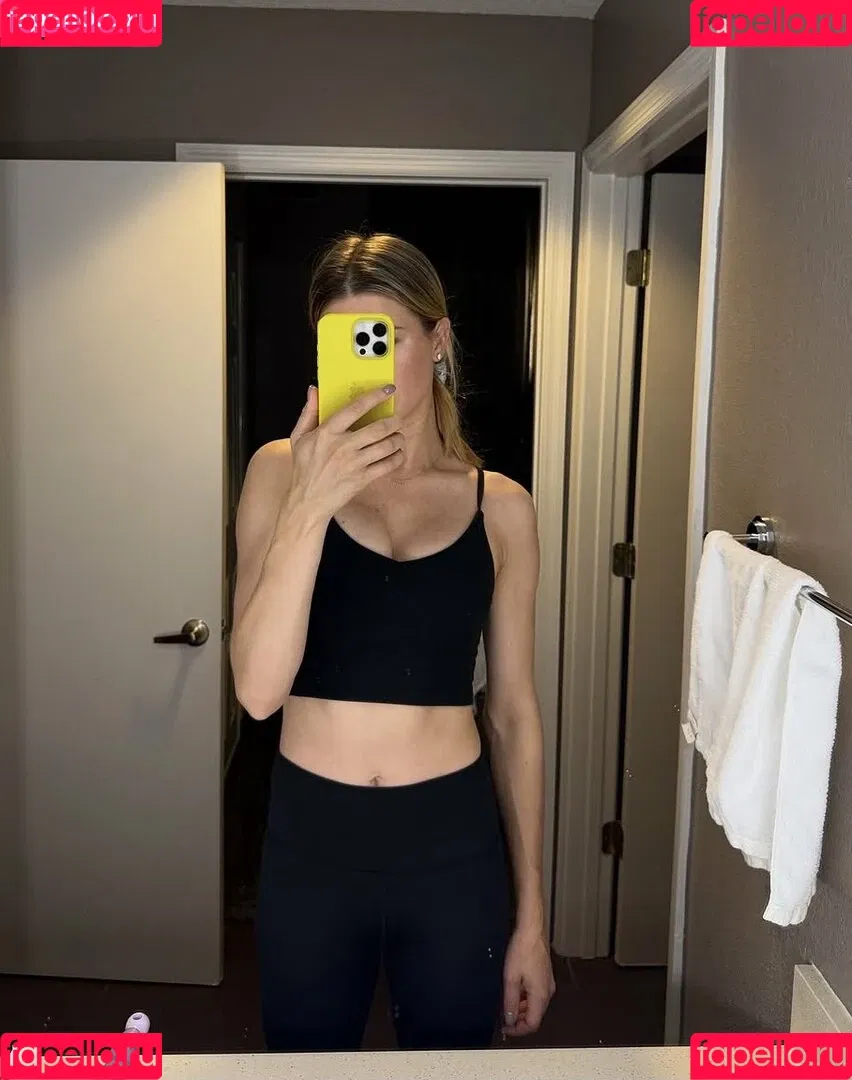 Eugenie "Genie" Bouchard / Eugenie Genie Bouchard / geniebouchard Onlyfans Photo Gallery 
