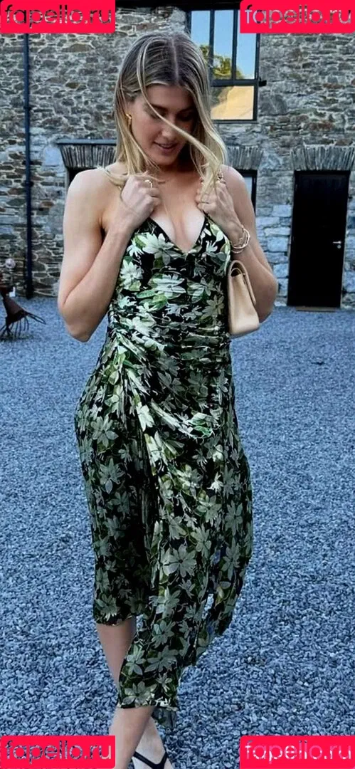 Eugenie "Genie" Bouchard / Eugenie Genie Bouchard / geniebouchard Onlyfans Photo Gallery 