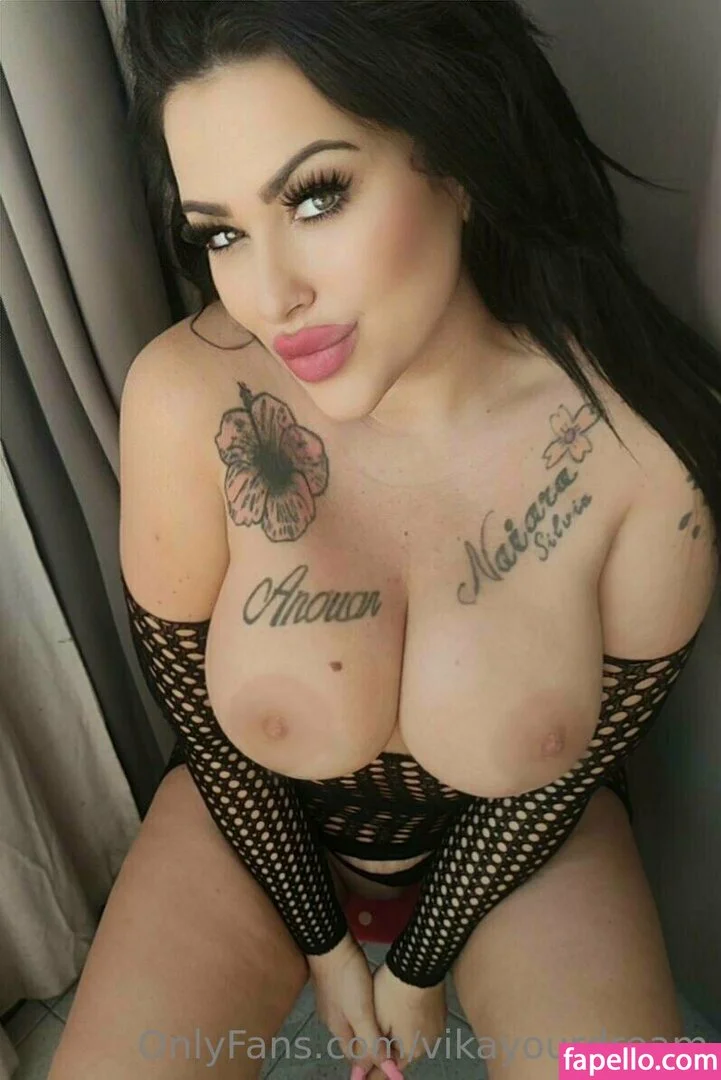 flover_20 / vikayourdream Onlyfans Photo Gallery 