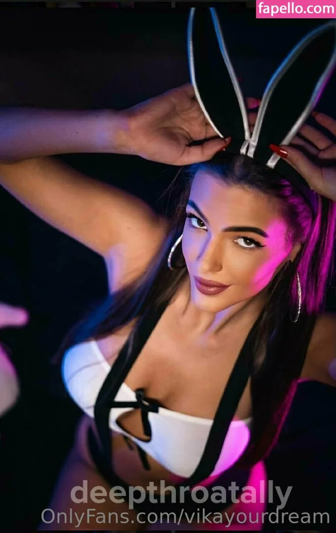 flover_20 / vikayourdream Onlyfans Photo Gallery 