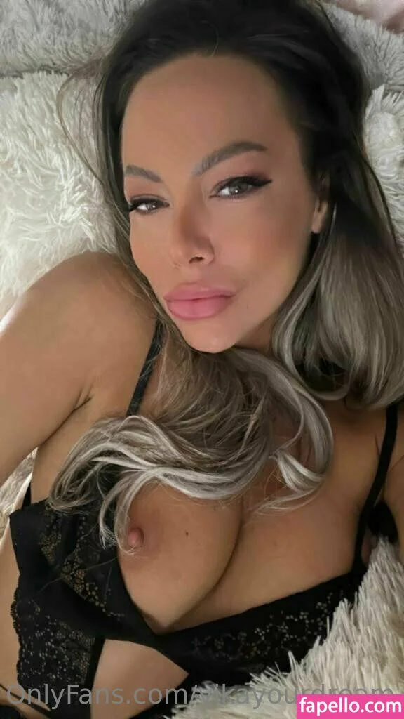 flover_20 / vikayourdream Onlyfans Photo Gallery 