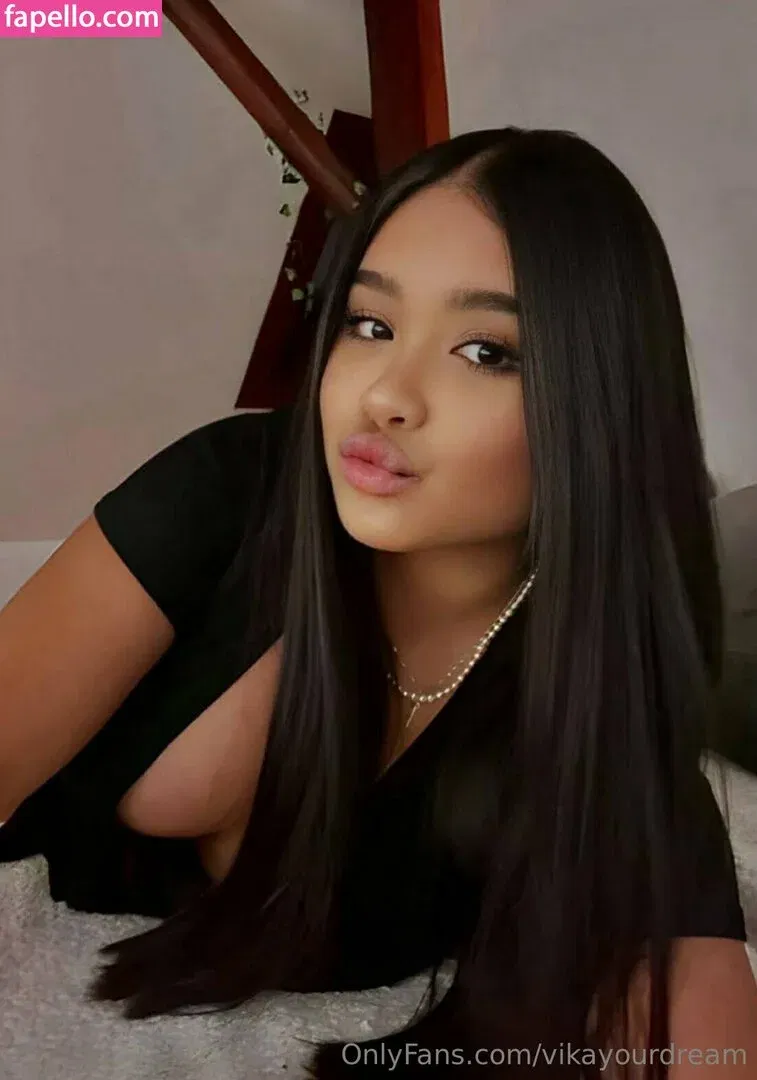 flover_20 / vikayourdream Onlyfans Photo Gallery 