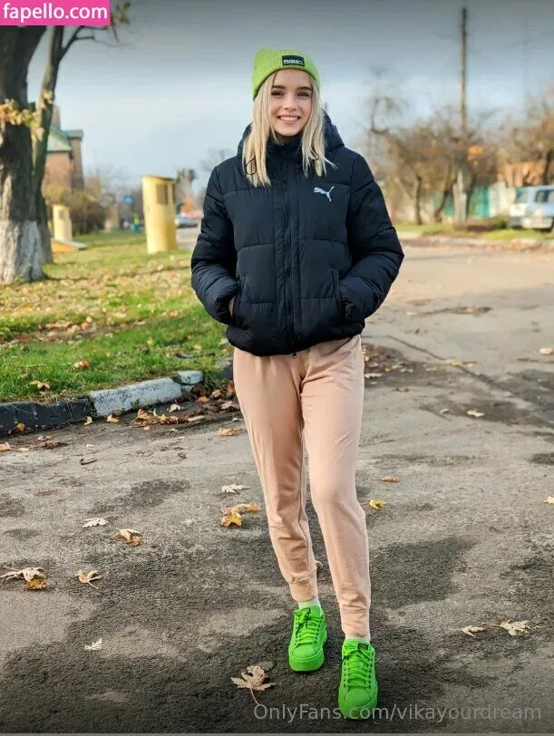 flover_20 / vikayourdream Onlyfans Photo Gallery 