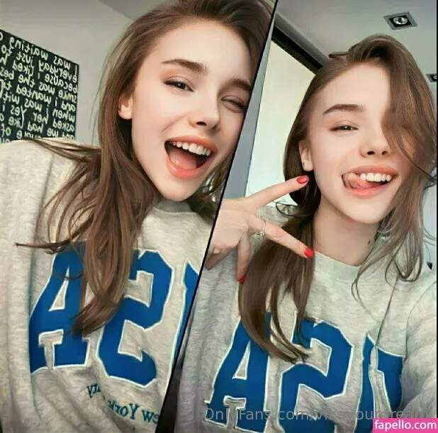 flover_20 / vikayourdream Onlyfans Photo Gallery 