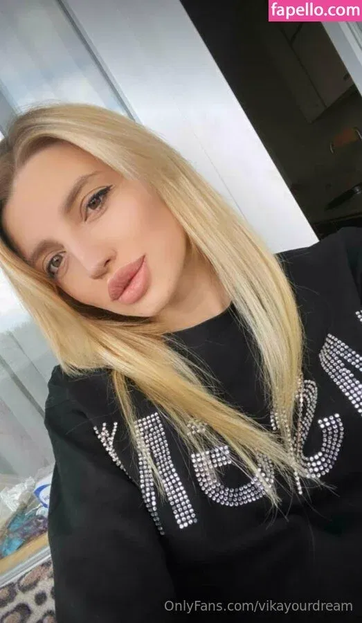 flover_20 / vikayourdream Onlyfans Photo Gallery 