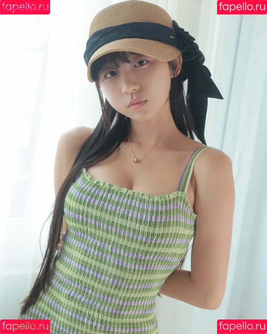 Eunji Pyoapple / djhenney / eunji / pyoapple Onlyfans Photo Gallery 